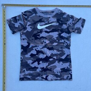 Nike Youth Large Shirt